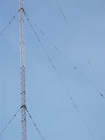 Gegalvaniseerde 50m Guyed de Telecommunicatiemast van de Draadtoren