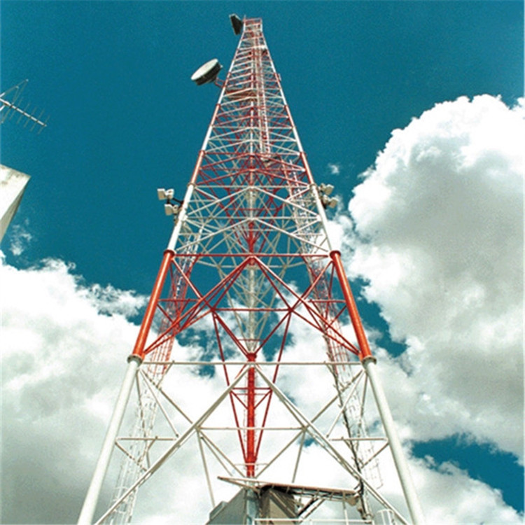 3 of 4 Legged de Telecommunicatie Tubulaire Hoekig van het Torenrooster